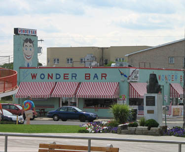 Wonder Bar